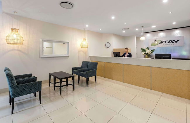 Oaks Brisbane River City Suites - Photo 2