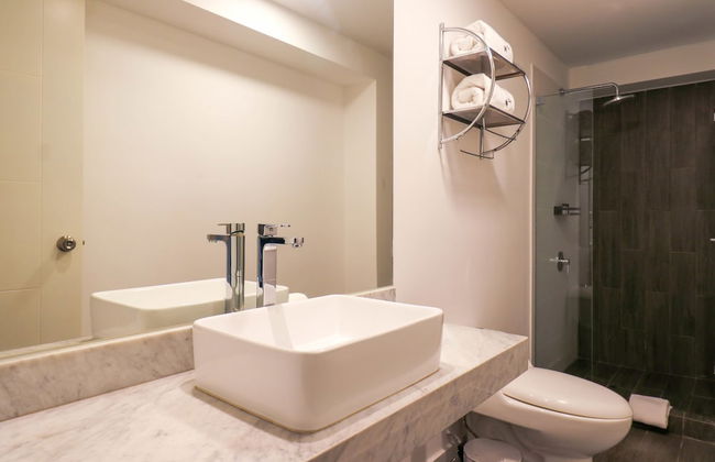 w Majestic 2BR w Modern Balcony in Miraflores - Photo 19