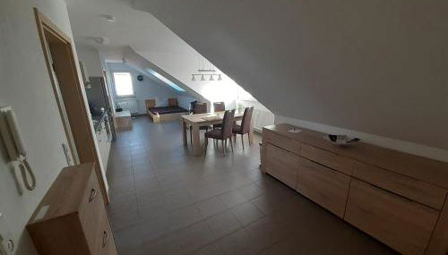 Fewo Steinhohle, DG 45qm, 1 Schlafzimmer & 1 Wohn-Esszimmer mit Bett - Foto 5