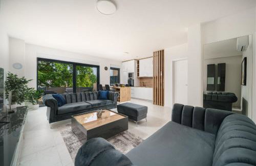 "Golden Sky"Rooftop Pool Villa - Photo 11