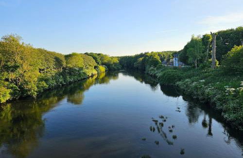 Your Home from Home - River bank - Foto 1