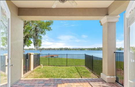 Lakeside Retreat with pool, dock & game room - Foto 27