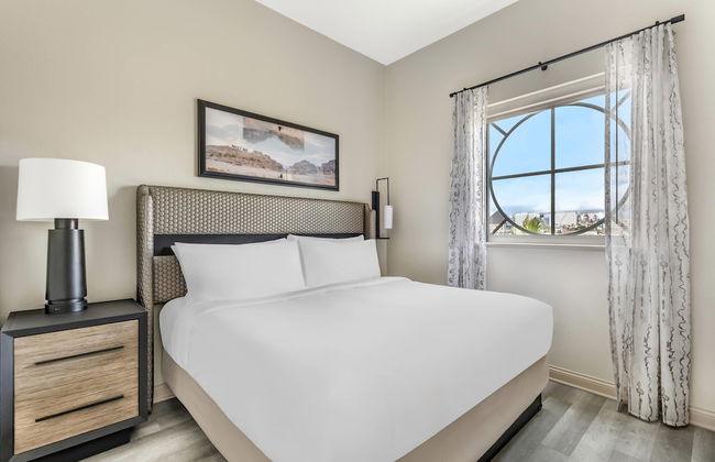 2BD resort condo with amenities and next to shopping right off the Las Vegas Strip - Photo 45