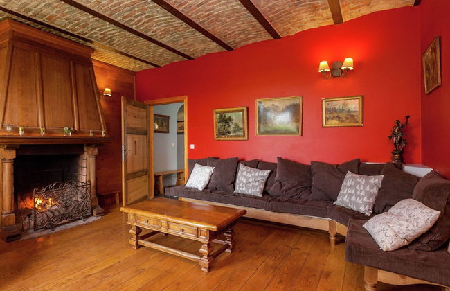 Wonderful Holiday Home in Saint-hubert With Sauna - Photo 15