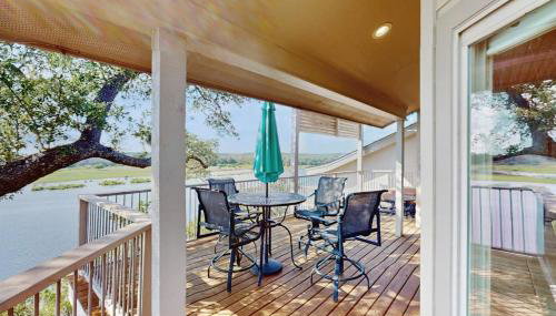 Refined Panoramic Paradise on Lake Travis with Boat Launch and Tesla Charger - Foto 1