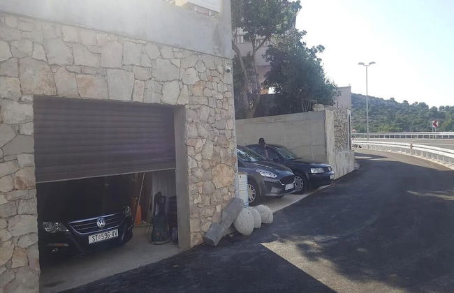 Mlad - With Pool - A3 - Photo 26