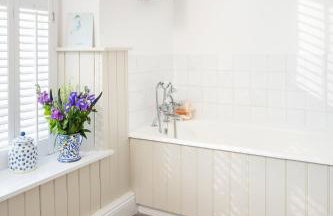 Beautiful family house with amazing sea views - Photo 7