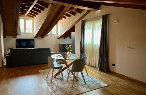 Magic Place Bergamo - Relax Apartment with Terrace - City Center - Foto 17