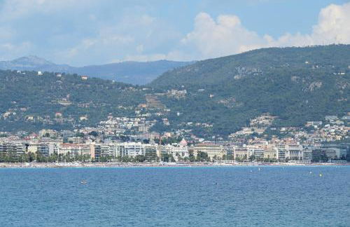 Appartement moderne 3 pièces climatisé avec balcon, plage à 2 min - Foto 10