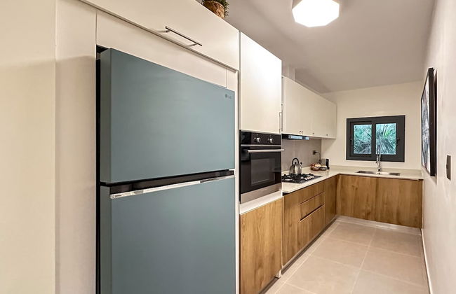 Gorgeous new Beach Apartment - Photo 26