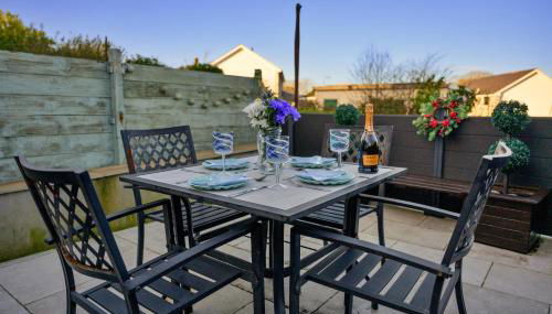 Finest Retreats - Brigwyn - Foto 5, Garden, Garden view