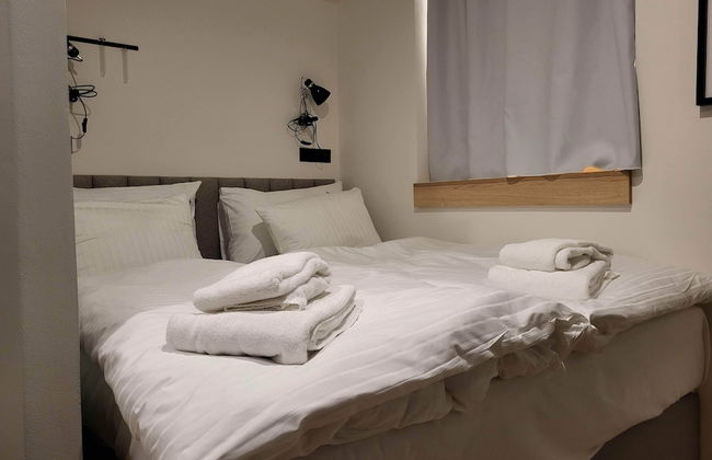 HONEST Karlín - Foto 36