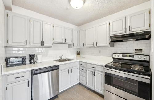 Legacy at Imperial Village 601 I 2 Bed 2 Bath - Foto 3