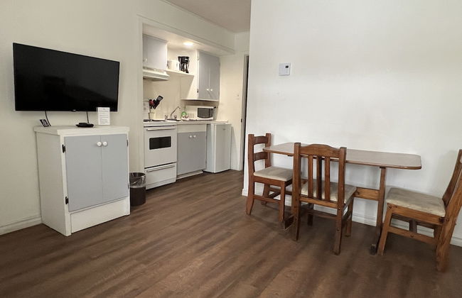 Tally-Ho Inn - Foto 9