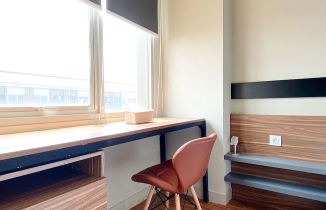 Homey and Simply Look Studio LRT City Jatibening Apartment - Photo 17