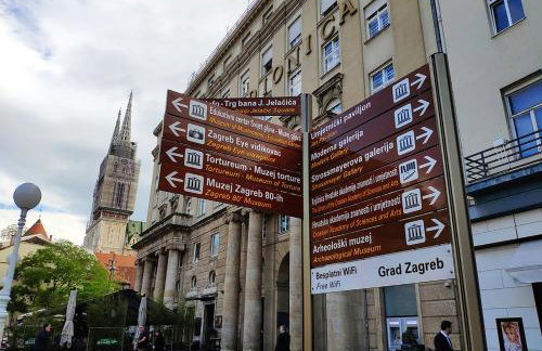 Luxurios and historic apartment "Shine" - right on the Main Square - Foto 64