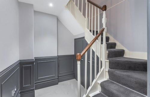 The London House - Entire Villa - Foto 41