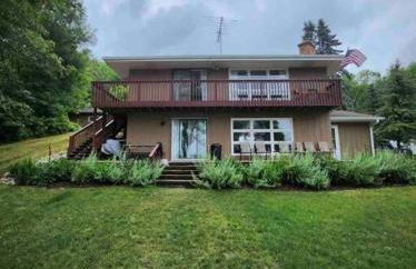 Lake Cabin; Renovated, Flat Lot, Dock, Sandy Beach, Many Games and Lake Toys! - Foto 21