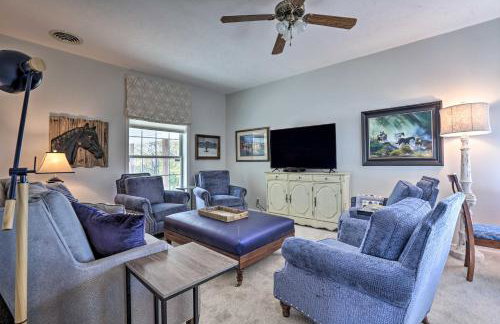 Family Farmhouse on 160-Acre Ranch with Hiking Trail - Foto 3