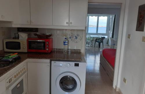 Beautiful oceanfront studio with private parking - Foto 4