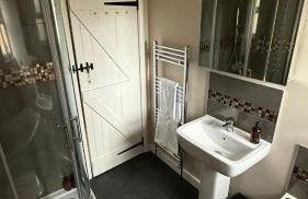 Wisteria Cottage - Photo 13