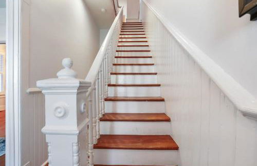 Lovely Victorian Beauty in Heart of Downtown - Foto 55