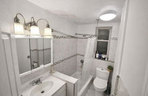 Next to Manhattan 2 Bedrooms Apartment - Subway 20 steps, Manhattan 1 Stop - Foto 42