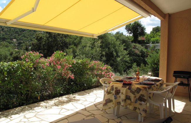 Marie-Julie - Photo 13