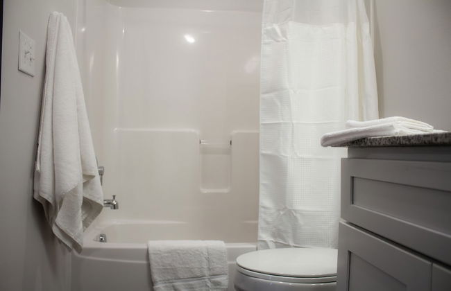 Stunning 4-BR Houses with On-Site Pool - Foto 25