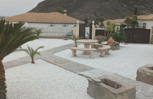 Villa Paz - Villa Familiar para 6 con piscina, AC, Wifi y parking - Foto 23