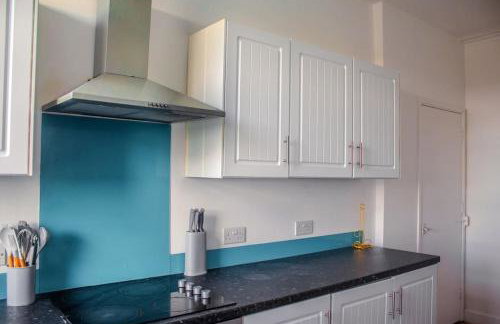 Private Parking, Urban Comfort & City Haven - Foto 16