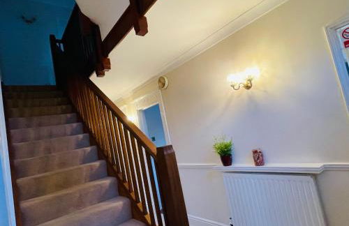 Super King Bed Suite, Executive office, fast WiFi, free parking - Foto 29