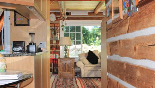 Entire cabin inside city limit - Foto 5