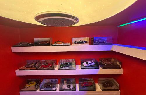 The Secret Agent Apartment - Brought to you by Coastline Retreats - Brand New - 2 mins walk to Beach - Childrens play den - Pool Table - Time Crisis Arcade Machine - Foto 5