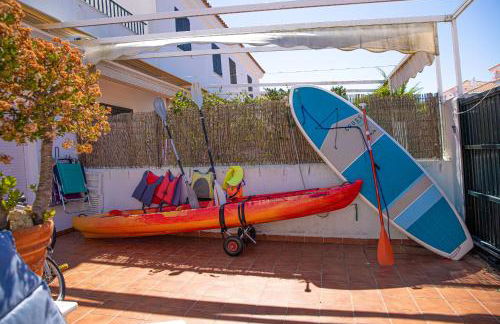 Disfruta del paraíso en primera línea de playa con Kayak y Paddle Surf - Foto 32