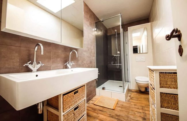 Modern Holiday Home in Hastiere With Sauna - Foto 16