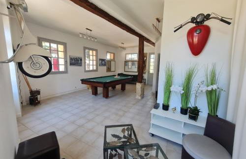 Gîte de la Mignonerie du Château de Jallanges pour 19 personnes avec 4 ou 7 chambres - Foto 15