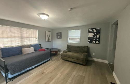 Modern cozy home with private patio - Sleeps 6 - Foto 15