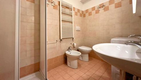 N219 - Numana, ampio bilocale in centro con posto auto - Photo 5