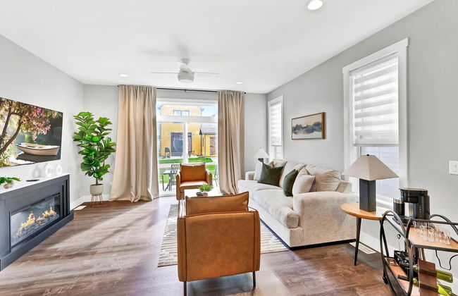 Move Over Rose - Photo 7