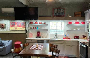 Cozy Barn with Pool Access & Near Lake Conroe - Foto 41