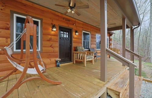 Rustic Modern Cabin with Hot Tub near rafting and Great Smokey Mountains - Foto 42