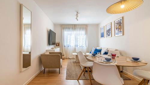 SOLIS MARE APARTMENTS - Pedregalejo Beach - Photo 3