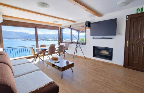 Aiora -Infinity Pool on the Cliff -Private Beach - Foto 15