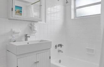 Lovely 1- Bedroom Rental Unit With Pool - Foto 114