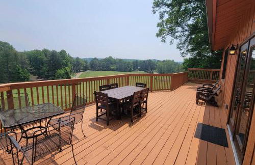 The Lodge at Hocking Hills - 2 Hot Tubs - 6 acres - Lake access - Photo 18