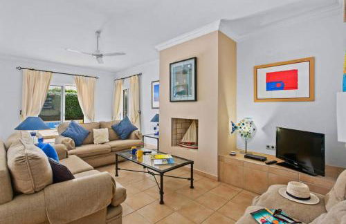 Villa White Sands - Private Oasis, Heated Pool, Beaches & Strip Nearby - Foto 7