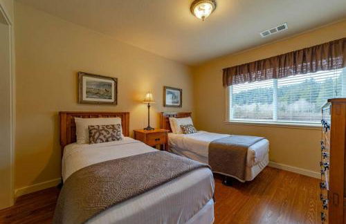 Elk Meadow Cabins 11A Roosevelt Elk Suite - Photo 9