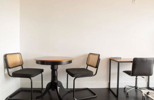 Modern Studio Apt with Rooftop, Gym, and Parking - Foto 24