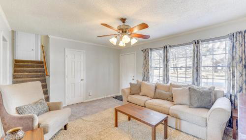 4 Mi to Dtwn Home with Deck and Yard in Wilson - Foto 5